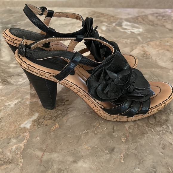 Born Sandals - Picture 2 of 4
